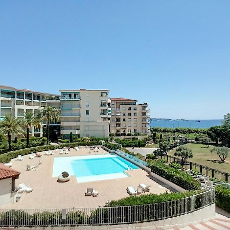 Antibes Les Pins 2 Pieces Vue Mer Piscine Parking Apartment Exterior photo